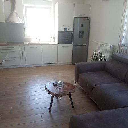 Apartamento Valerija Tribalj Habitación foto